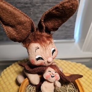 Annalee Mom and Baby Bunny in a Basket Vintage circa 2002